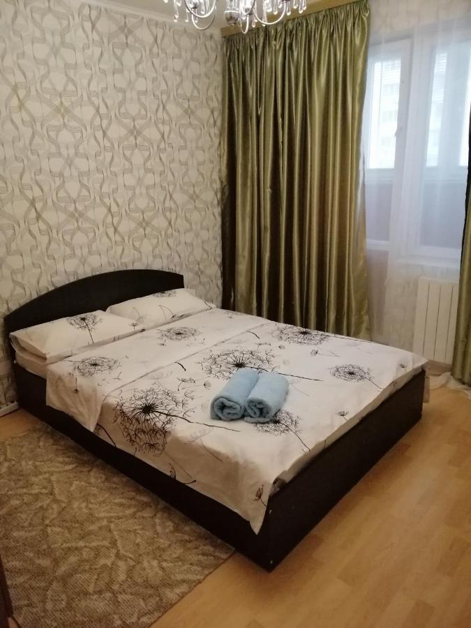 Патриарха Скрипника 7,Жд Вокзал, Ультрамарин Appartement Kiev Buitenkant foto
