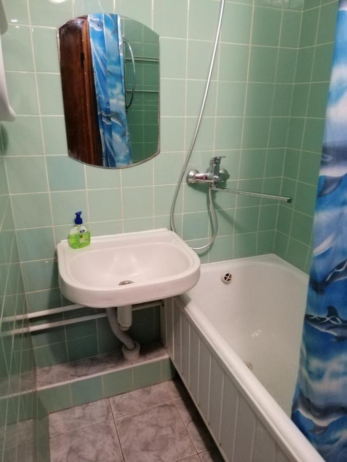 Патриарха Скрипника 7,Жд Вокзал, Ультрамарин Appartement Kiev Buitenkant foto